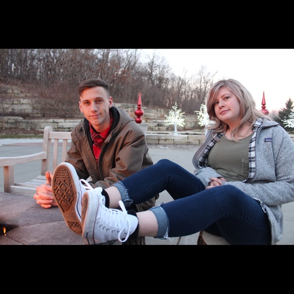 Meet your Posher- Caitlin Palmer - Picture 5 of 7